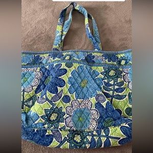 Vera Bradley Tote